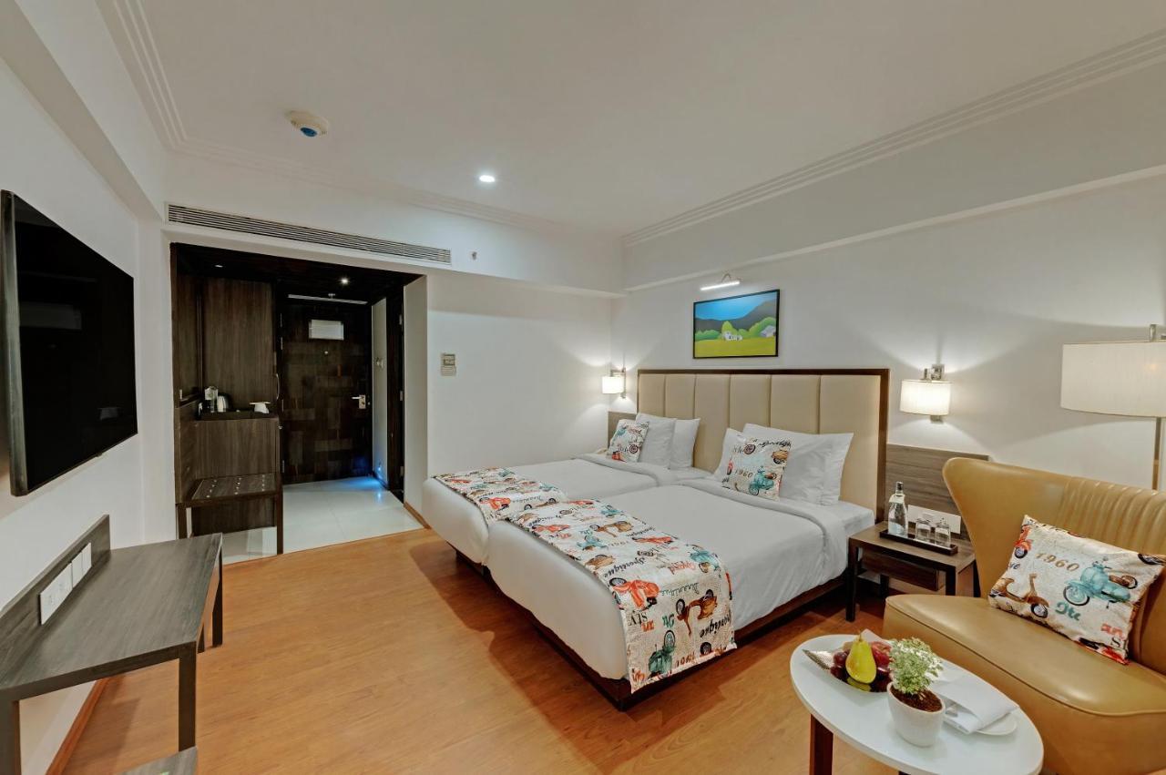The Fern Residency Turbhe Navi Mumbai Exterior foto