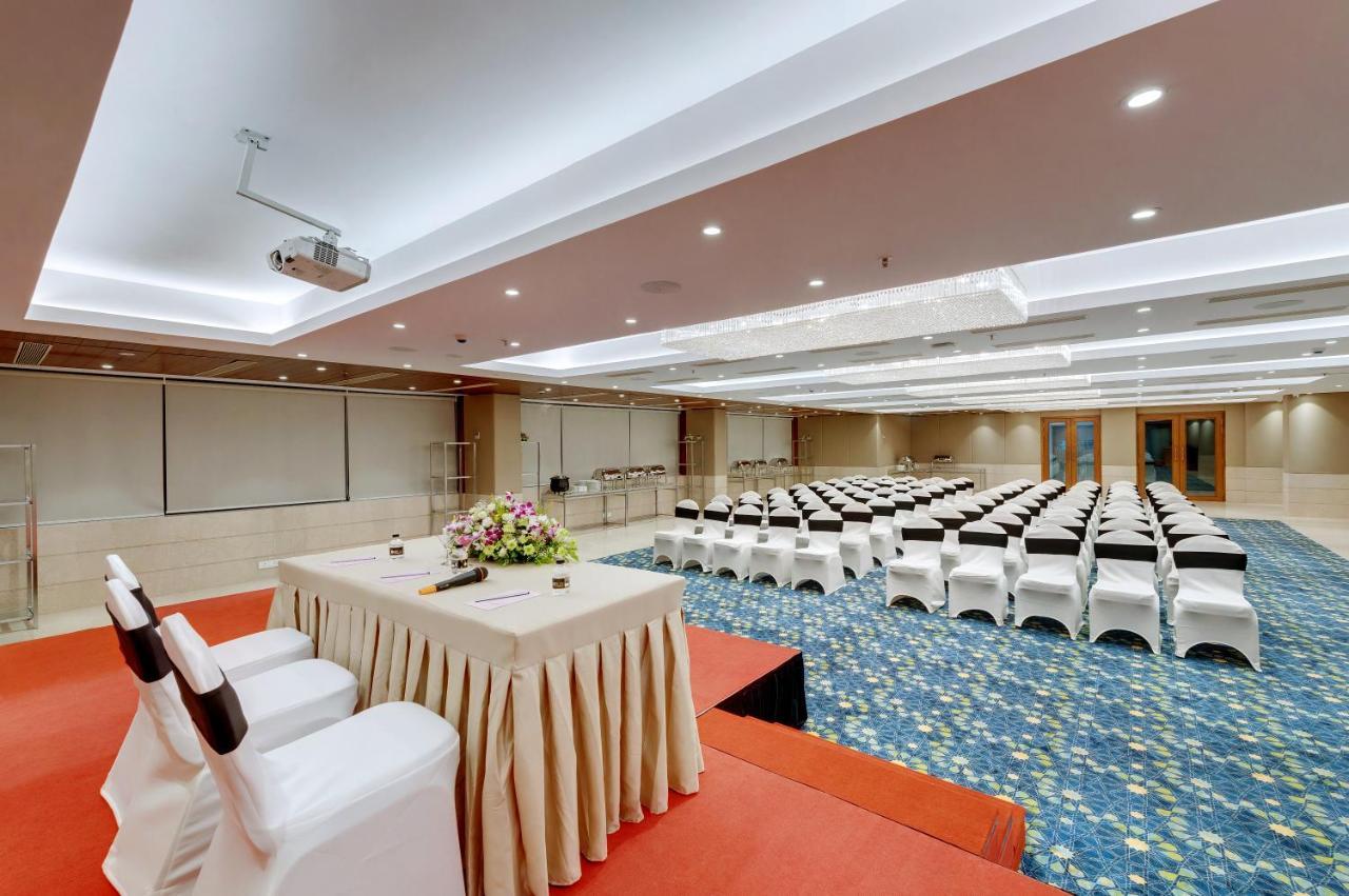 The Fern Residency Turbhe Navi Mumbai Exterior foto