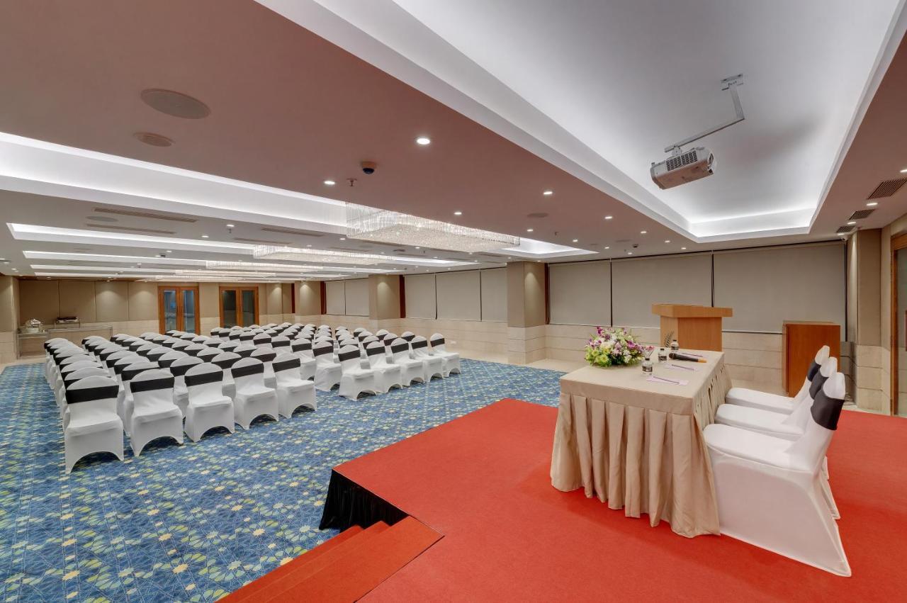 The Fern Residency Turbhe Navi Mumbai Exterior foto
