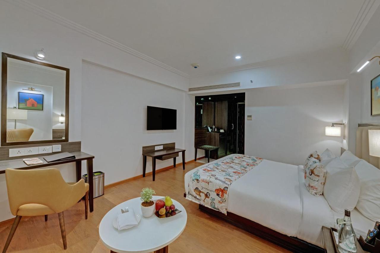 The Fern Residency Turbhe Navi Mumbai Exterior foto